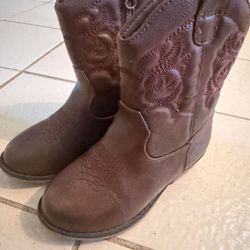 Cat & Jack Girls Brown Boots